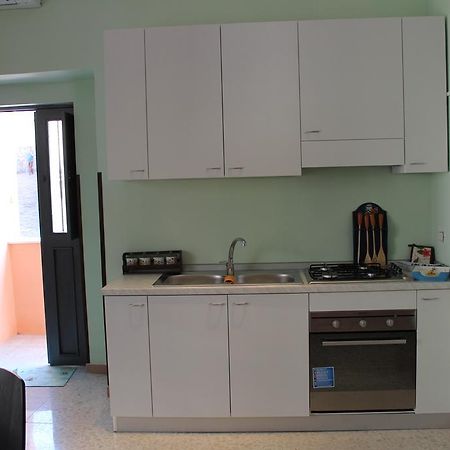 Anvi Apartment Pollena Trocchia Bagian luar foto
