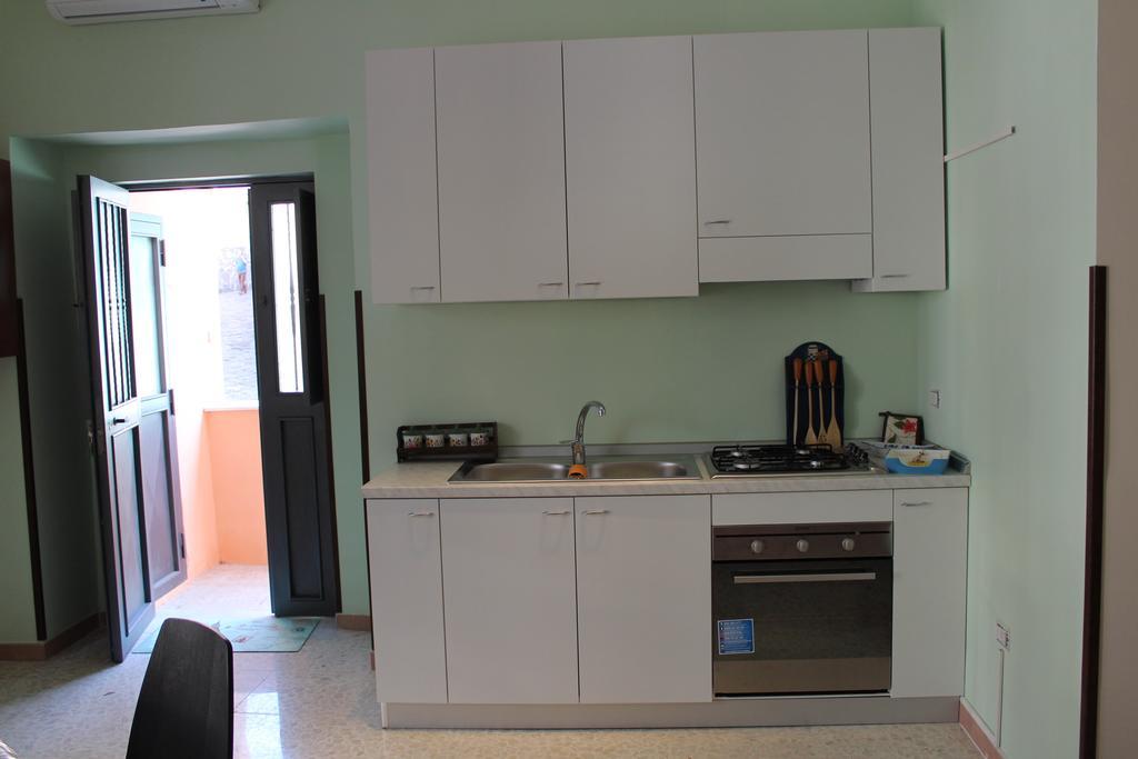 Anvi Apartment Pollena Trocchia Bagian luar foto